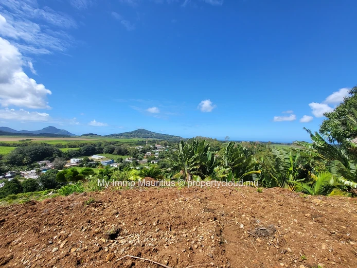 44614 m2 plot with exceptional view!