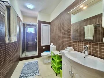 3 Bedroom Apartment