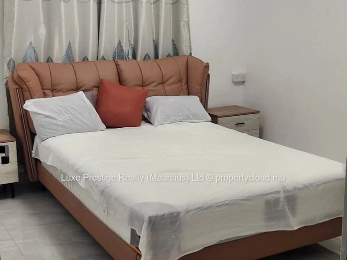 Villa Moderne et Spacieuse de 4 Chambres avec Piscine près de Port-Louis