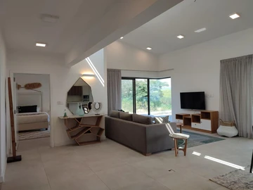 4 Bedroom Villa
