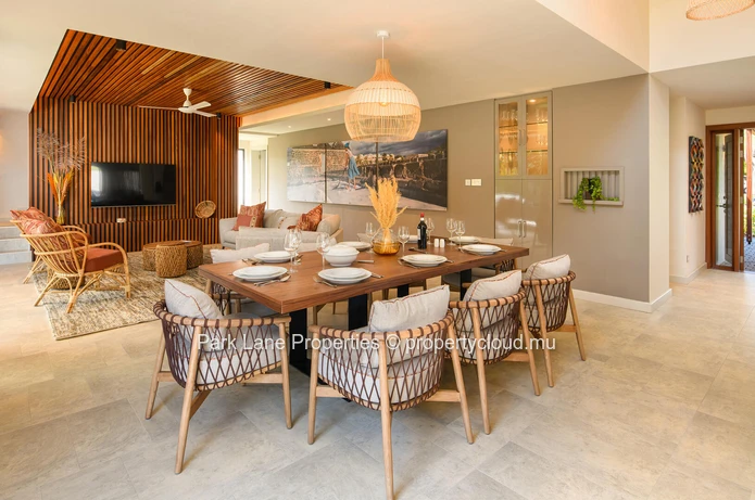 Villa de golf contemporaine et meublée à vendre au sein de Heritage Villas Valriche