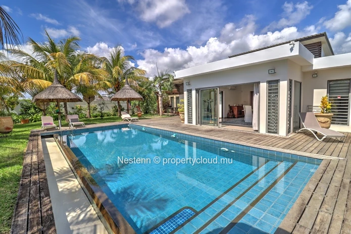 4-bedroom villa + independent studio