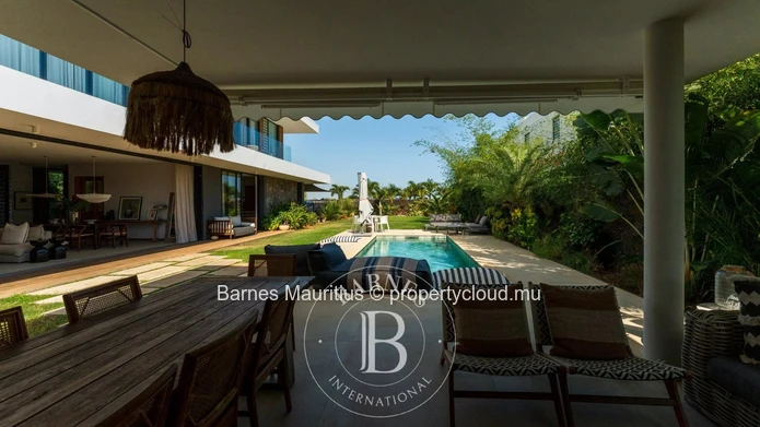 MONT CHOISY - Luxury Villa with swimming pool - 4 bedrooms
