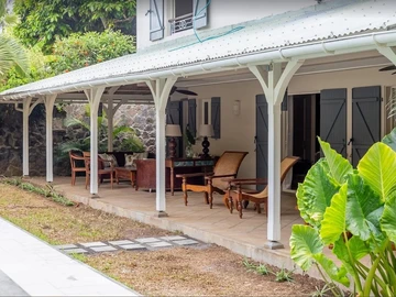 5 Bedroom Villa
