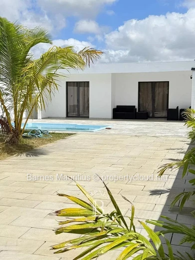 PEREYBERE – Brand-New Spacious  Villa with Pool -  4 Bedroom
