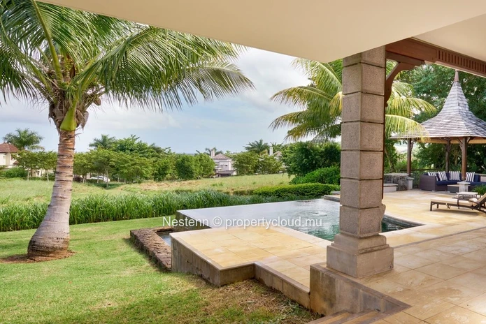 Villa de 4 chambres avec piscine privée et jardin dans un domaine avec golf