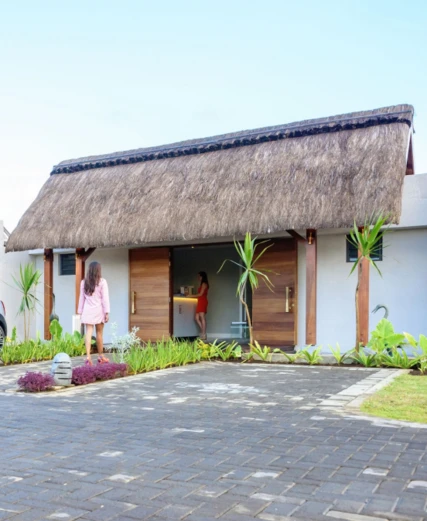 Prestigious Commercial Premises with Exclusive Boat Parkings - Grand Baie  