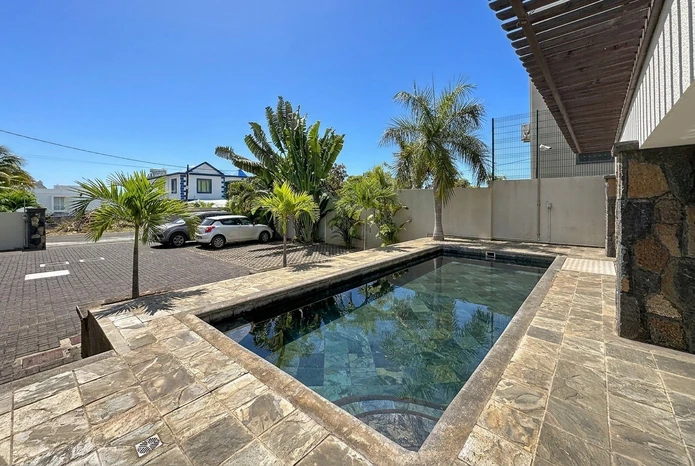 For Rent, Stunning Apartment in FLic en Flac