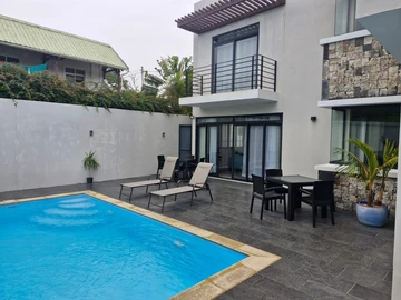 4 Bedroom Villa