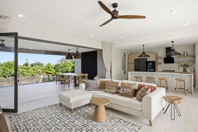 Bois Chandelle - Contemporary 4-bedroom house