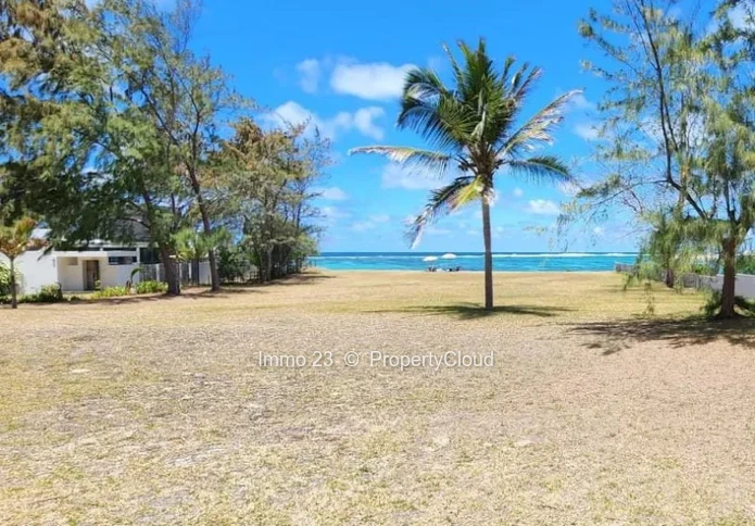 Maison / Villa - 6 chambres - Trou d'Eau Douce - Ref. MA72772VE
