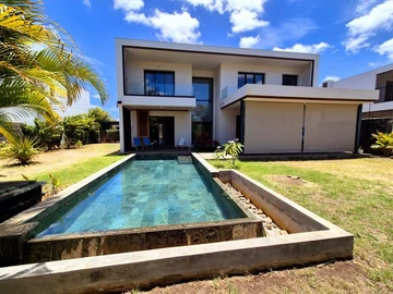 4 Bedroom Villa