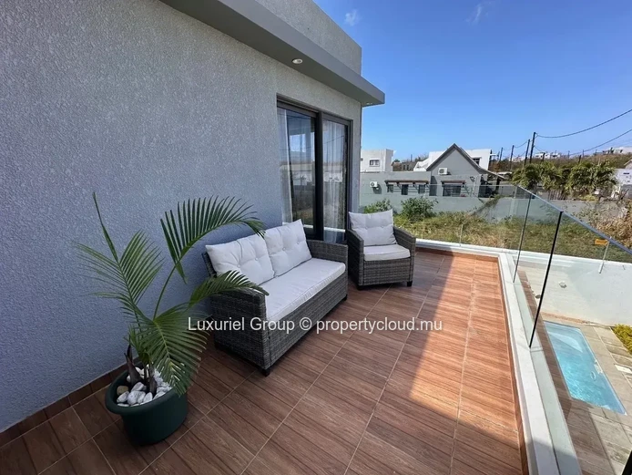 Dream Villa In Pereybere – Style, Space And Tranquility