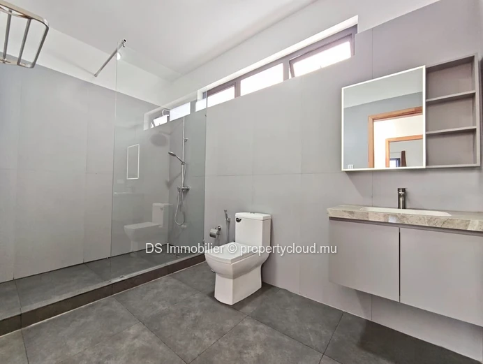 Villa For Sale – 3 Bedrooms – Grand Baie | Local Market