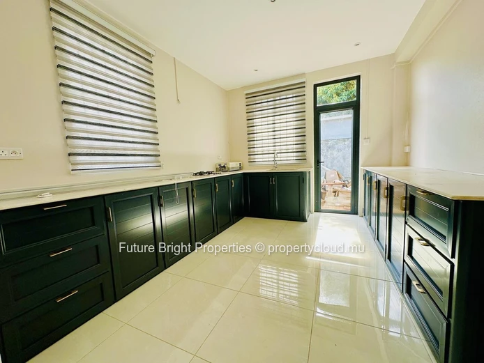 Charmante Maison à Louer au Cœur de Beau Bassin