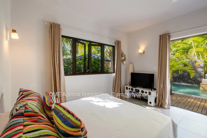 LA PRENEUSE - Your private oasis: Stunning 5-bedroom villa