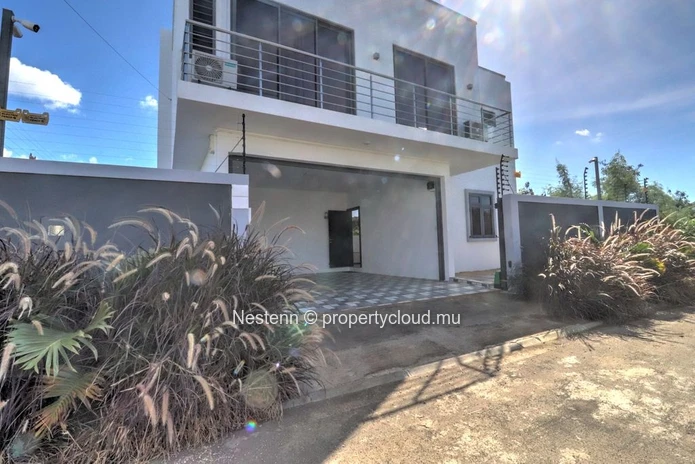 Modern and elegant villa
