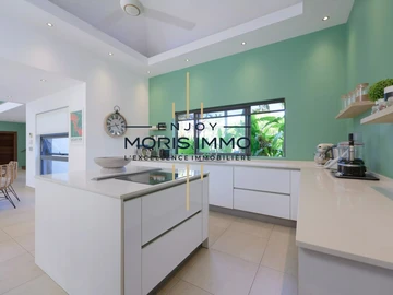 4 Bedroom Villa