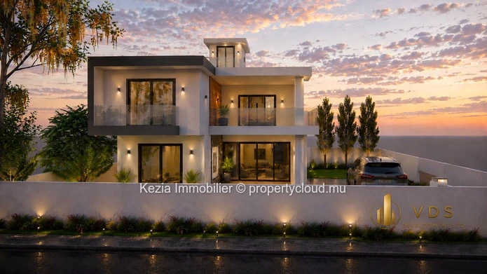 Contemporary Villa With Swimming Pool