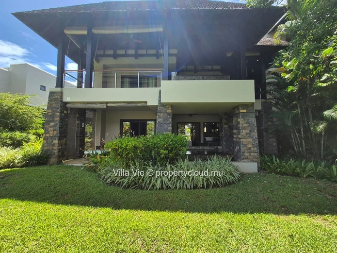 Beau Champ - Spacieux appartement 3 chambres avec piscine privée