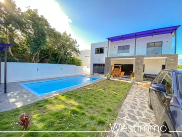 4 Bedroom Villa