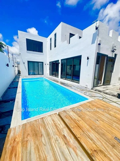 ?? For Sale – Villa in Grand Baie | Prime Location & Unique Opportunity ??