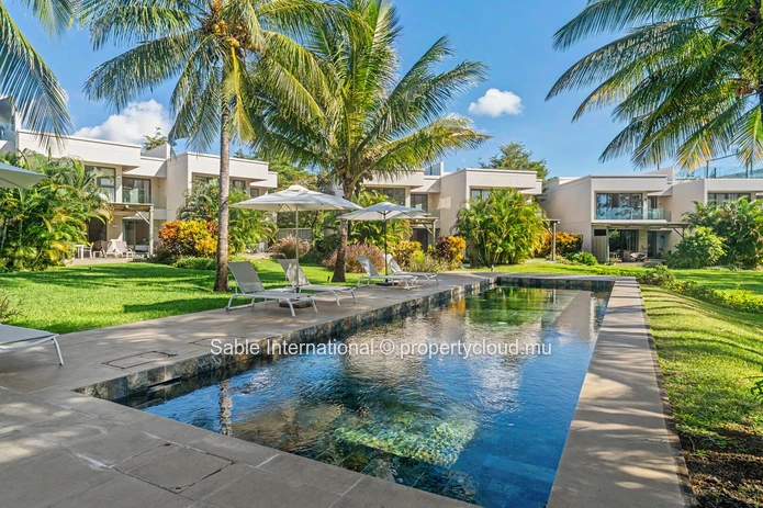 Furnished 3-Bedroom Duplex for Rent in Calodyne, 220m²