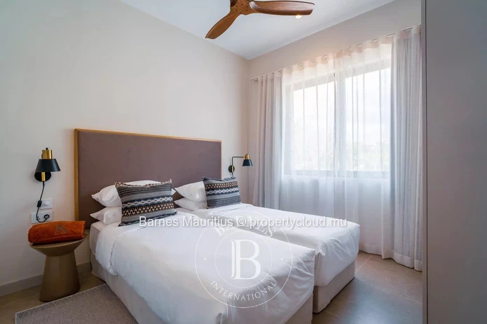 TAMARIN - Stylish Beachfront Apartment - 2 Bedrooms