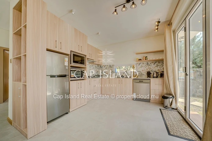 Butte à l'herbe - Ensuite 3-bedroom apartment with view