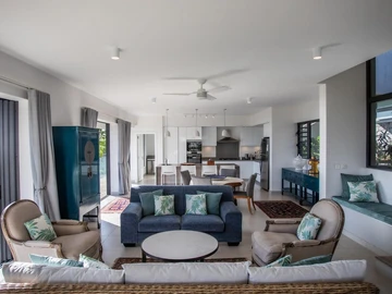 5 Bedroom Villa