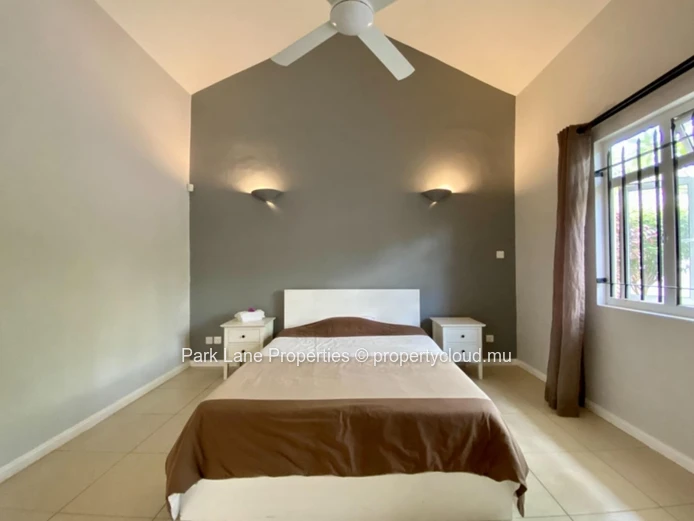 Belle maison de qualité avec piscine et grand jardin