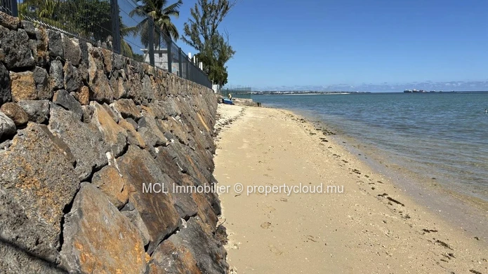 Maison face a la mer en pleine propriété
