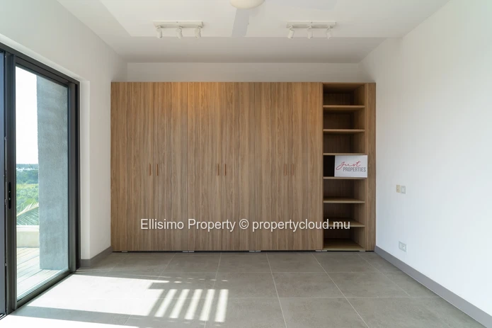 Penthouse Spacieux avec Piscine Privative
