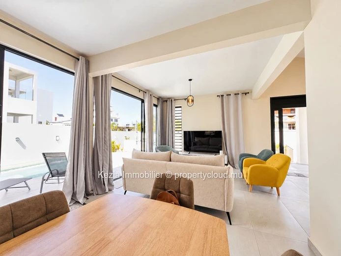 | A CONTEMPORARY VILLA NEAR THE BEACH | This exceptional contemporary villa is ideally located just a short distance ...