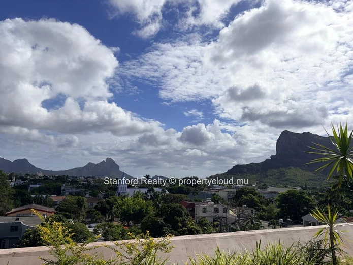 Penthouse à vendre - 4 chambres, Quatre Bornes, centre de l’île Maurice