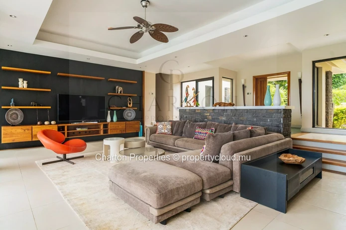 Villa 6 chambres d’exception avec vue panoramique sur le golf et le lagon