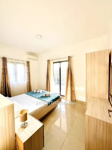 Flic en Flac superbe appartement 3 chambres avec piscine, ascenseur et belle terrasses