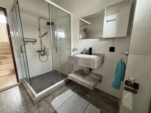 Townhouse, Duplex de 3 Chambres