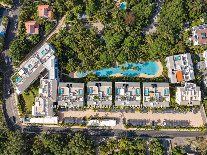 Penthouse with Rooftop Pool