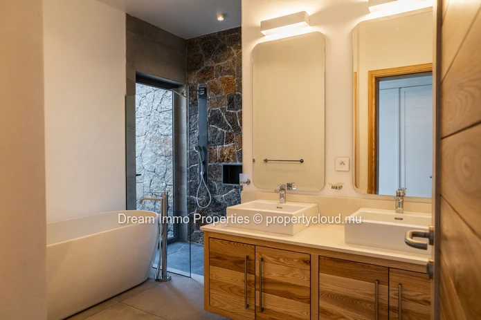 Élégantes villas de 4 chambres avec vue mer & golf dans un prestigieux domaine golfique à Bel Ombre – Ile Maurice