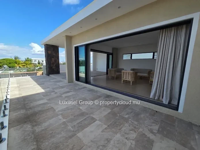 New Luxury Villa for Rent in Pereybere – Space, Comfort and Modern Living