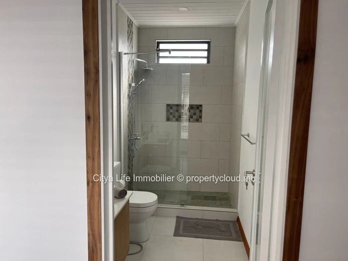 Maison 3 chambres avec piscine privée à vendre à Grand Baie