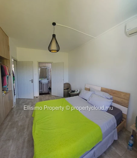 4 bedrooms villa