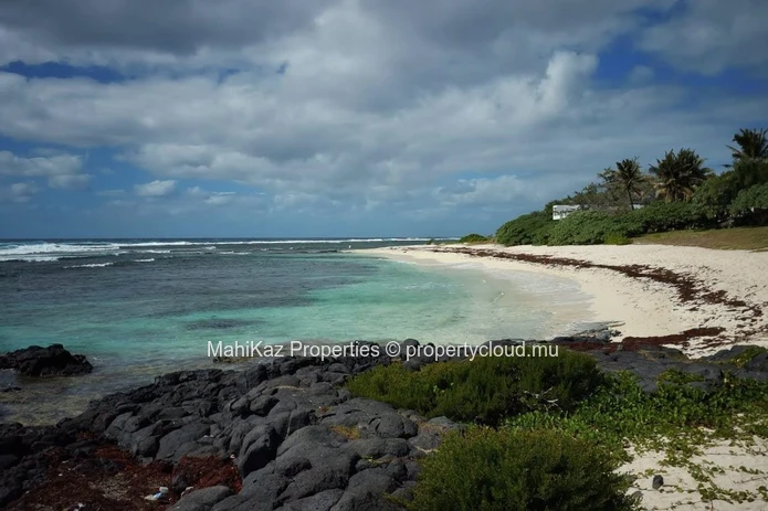 Beachfront Apartments For Sale – Poste Lafayette, Mauritius