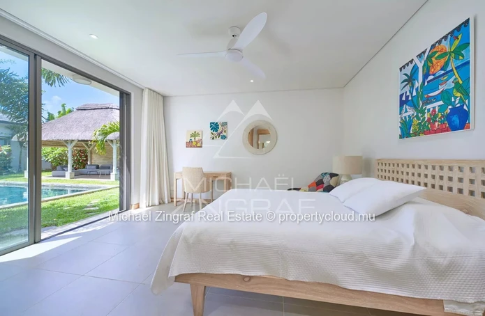 4-Bedroom Villa in a Secure Residence Grand Bay
