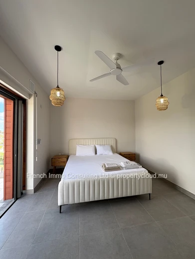 Superbe Penthouse 2 chambres en suites avec jacuzzi a Trou aux biches en location moyen terme (Au mois)i