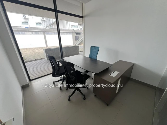 Modern Office Space for Rent in Prime Grand Baie Location - 300m² Semi-Furnished for Rs 230,000!