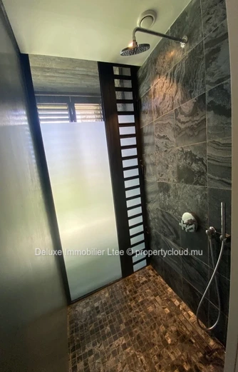 Pereybere Beachfront 3BR Apartment
