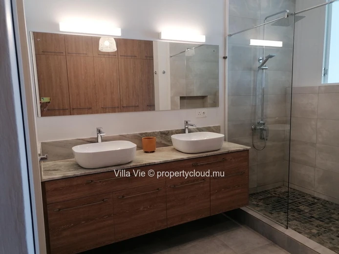 Pereybere- Splendide appartement avec vue idyllique sur le lagon