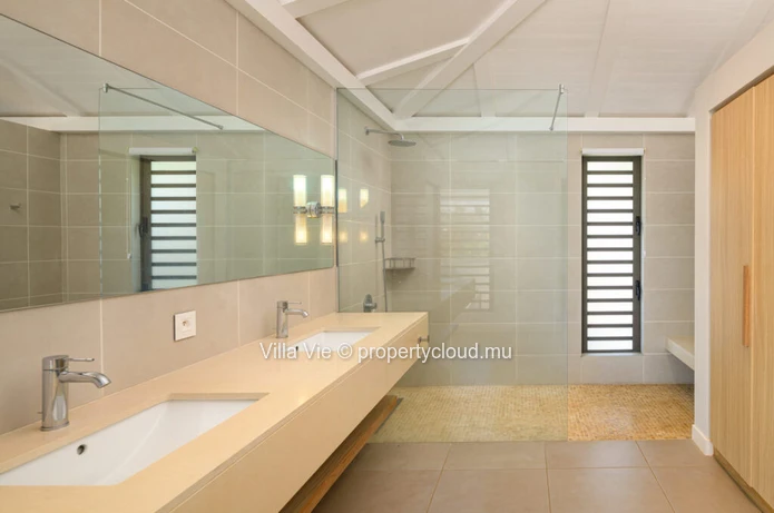 Haute Rive - Magnifique villa de 4 chambres avec vue mer